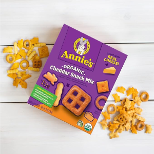 Annie's Organic Cheddar Snack Mix With Assorted Crackers and Pretzels 9 oz.-back3