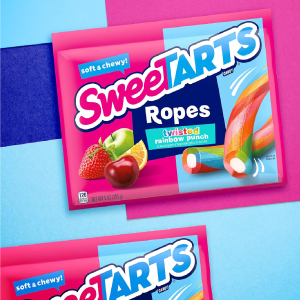 SweeTARTS Ropes Twisted Rainbow Punch Candy 9 Ounce Pouch-back